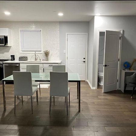Villa Modern 3Bed 2Bath Ranch With Diy Art Porch 3Tvs And Huge Front Yard To Enjoy! à Calumet City Extérieur photo