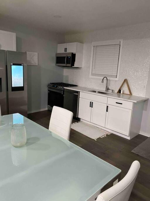 Villa Modern 3Bed 2Bath Ranch With Diy Art Porch 3Tvs And Huge Front Yard To Enjoy! à Calumet City Extérieur photo