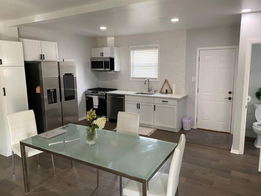 Villa Modern 3Bed 2Bath Ranch With Diy Art Porch 3Tvs And Huge Front Yard To Enjoy! à Calumet City Extérieur photo