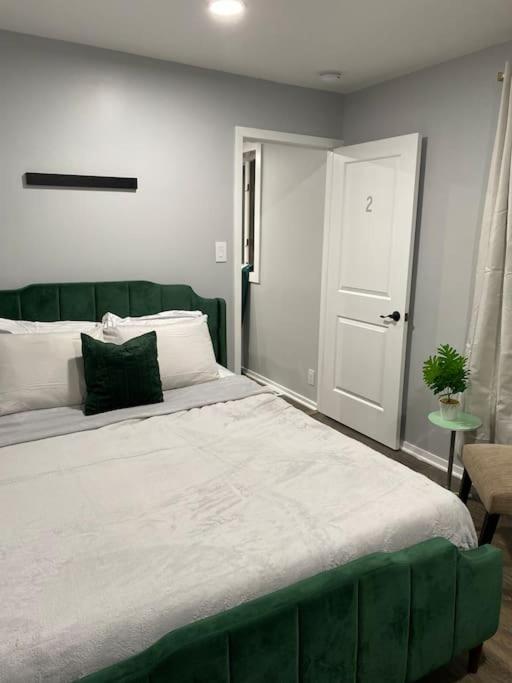 Villa Modern 3Bed 2Bath Ranch With Diy Art Porch 3Tvs And Huge Front Yard To Enjoy! à Calumet City Extérieur photo